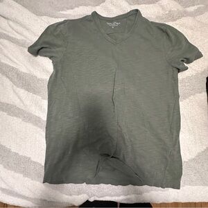 🆕 Banana Republic Tee